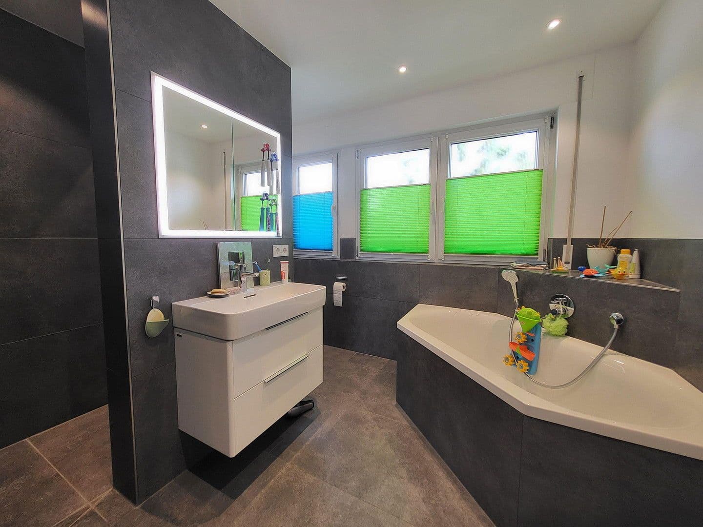 Predaj domu 245 m², pozemek 534 m², Wurmberg, Bádensko-Wurttembersko Predaj domu 245 m², pozemek 534 m², Wurmberg, Bádensko-Wurttembersko