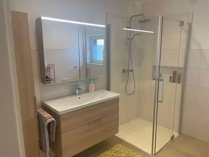 Prenájom bytu 4-izbový 125 m², Auergütlweg 10, Linz, Horné Rakúsko Prenájom bytu 4-izbový 125 m², Auergütlweg 10, Linz, Horné Rakúsko