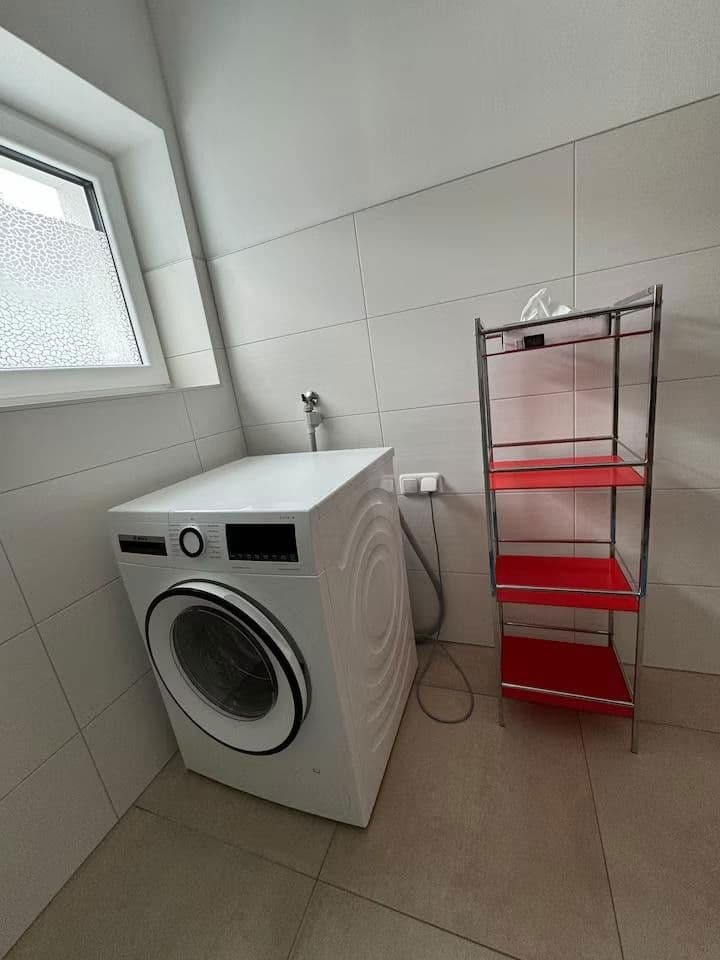 Prenájom bytu 4-izbový 125 m², Auergütlweg 10, Linz, Horné Rakúsko Prenájom bytu 4-izbový 125 m², Auergütlweg 10, Linz, Horné Rakúsko