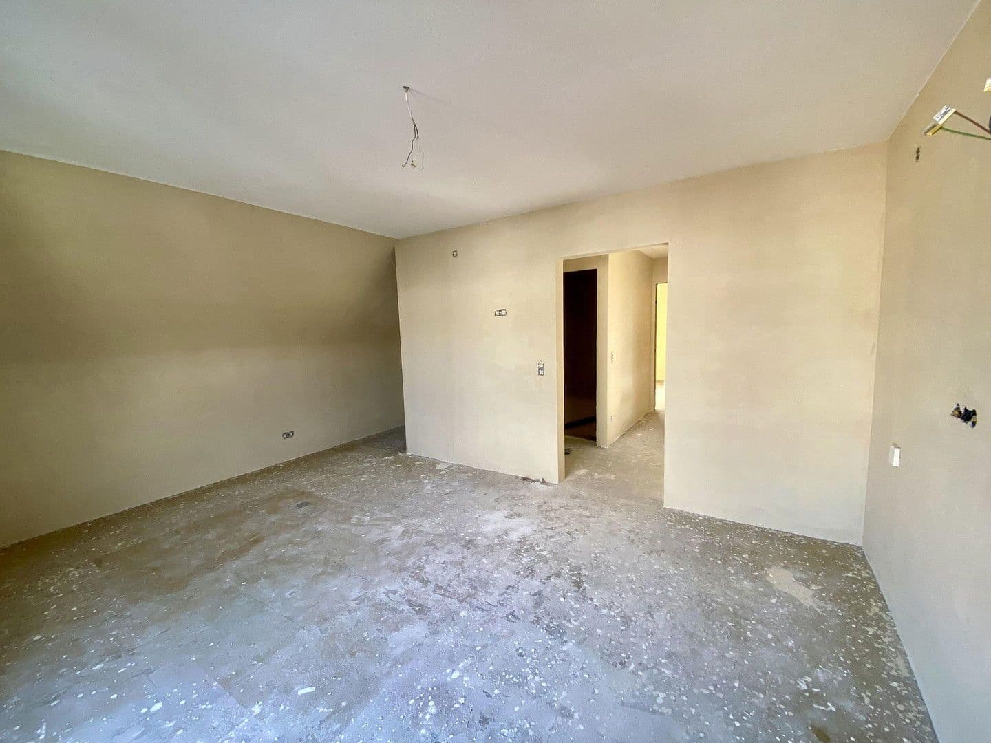 Predaj domu 138 m², pozemek 378 m², Nettetal, Severné Porýnie - Westfálsko Predaj domu 138 m², pozemek 378 m², Nettetal, Severné Porýnie - Westfálsko