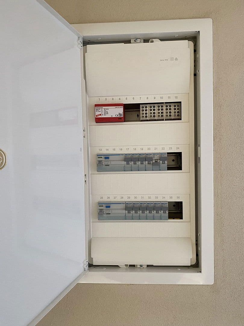 Predaj domu 138 m², pozemek 378 m², Nettetal, Severné Porýnie - Westfálsko Predaj domu 138 m², pozemek 378 m², Nettetal, Severné Porýnie - Westfálsko