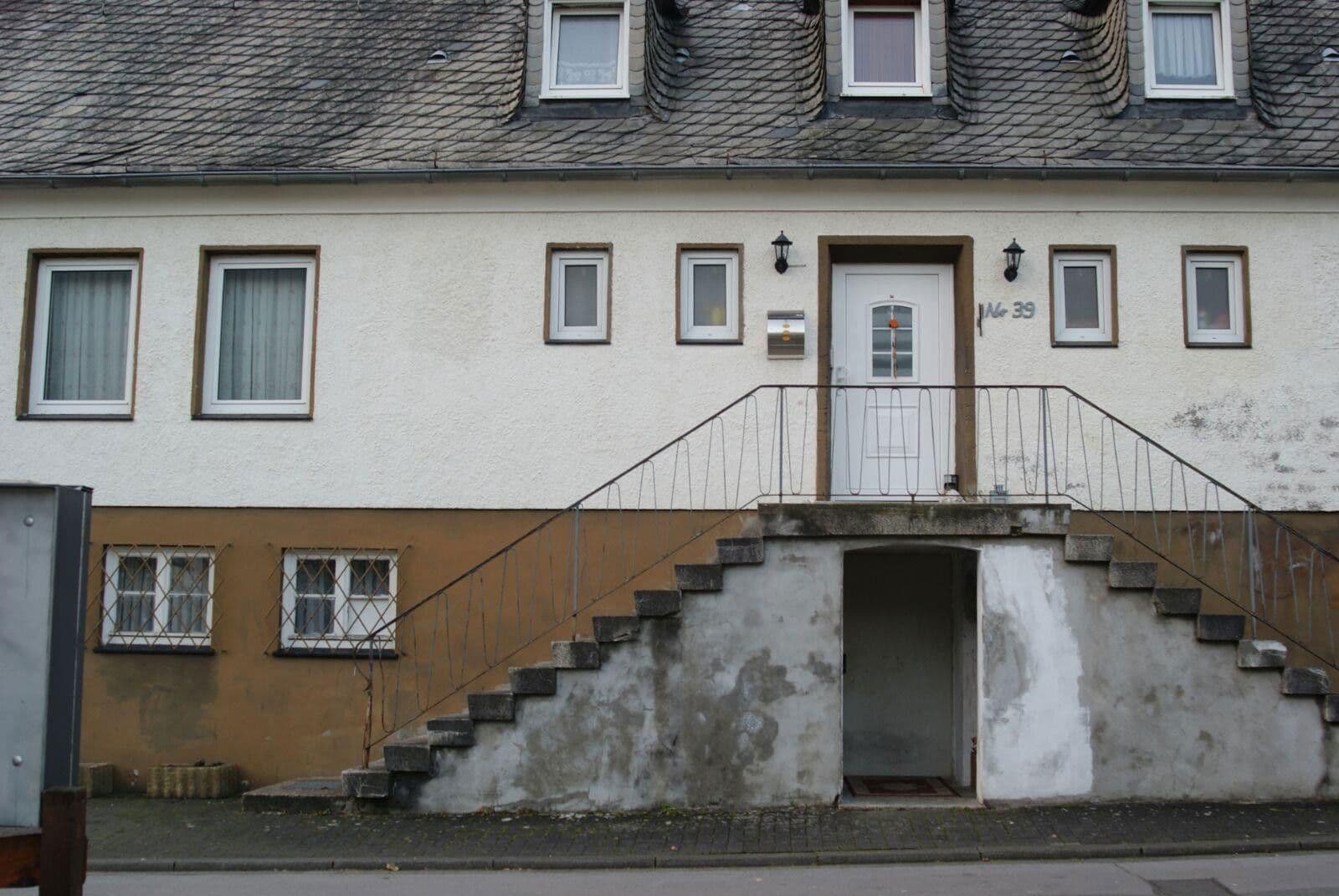 Predaj domu 264 m², pozemek 478 m², Bestwig, Severné Porýnie - Westfálsko Predaj domu 264 m², pozemek 478 m², Bestwig, Severné Porýnie - Westfálsko