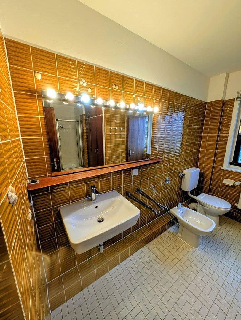 Prenájom bytu 3-izbový 150 m², Am Tangstedter Forst 21, Norderstedt, Šlezvicko-Holštajnsko Prenájom bytu 3-izbový 150 m², Am Tangstedter Forst 21, Norderstedt, Šlezvicko-Holštajnsko