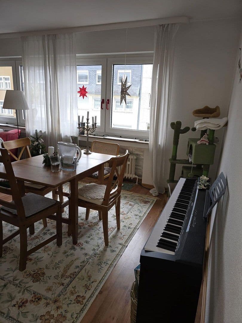 Prenájom bytu 2-izbový 69 m², Dönhoffstr. 32, Leverkusen, Severné Porýnie - Westfálsko Prenájom bytu 2-izbový 69 m², Dönhoffstr. 32, Leverkusen, Severné Porýnie - Westfálsko