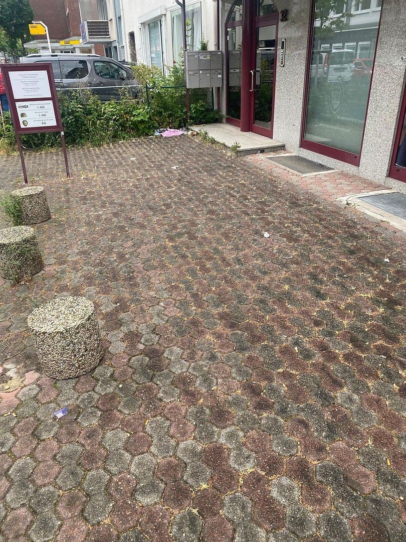 Prenájom bytu 2-izbový 69 m², Dönhoffstr. 32, Leverkusen, Severné Porýnie - Westfálsko Prenájom bytu 2-izbový 69 m², Dönhoffstr. 32, Leverkusen, Severné Porýnie - Westfálsko