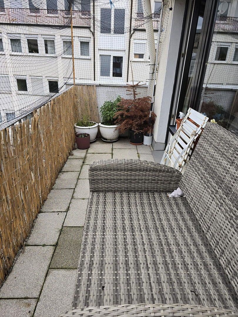 Prenájom bytu 2-izbový 69 m², Dönhoffstr. 32, Leverkusen, Severné Porýnie - Westfálsko Prenájom bytu 2-izbový 69 m², Dönhoffstr. 32, Leverkusen, Severné Porýnie - Westfálsko