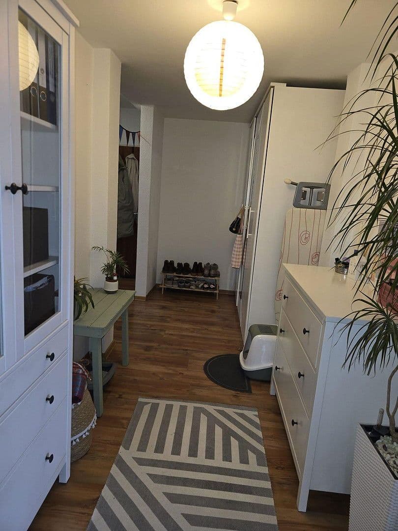 Prenájom bytu 2-izbový 69 m², Dönhoffstr. 32, Leverkusen, Severné Porýnie - Westfálsko Prenájom bytu 2-izbový 69 m², Dönhoffstr. 32, Leverkusen, Severné Porýnie - Westfálsko