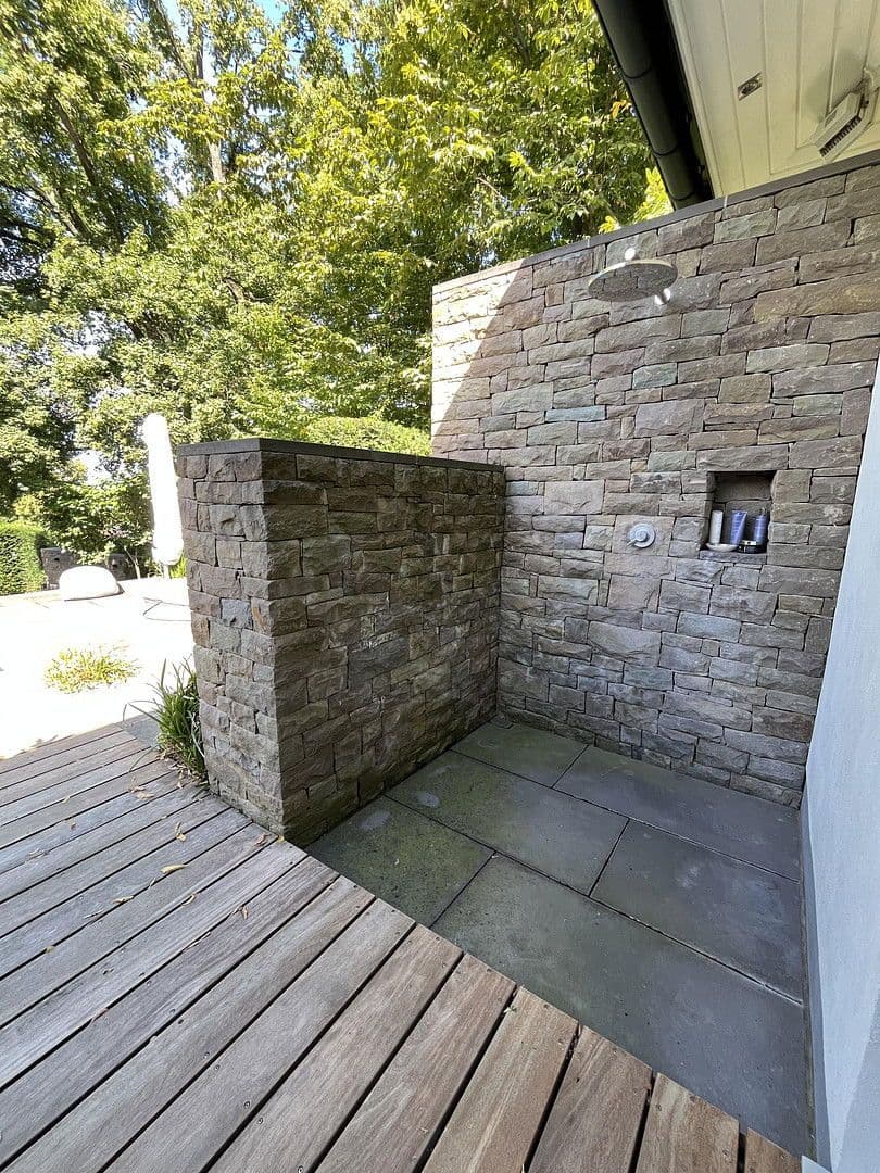 Predaj domu 210 m², pozemek 1.240 m², Königswinter, Severné Porýnie - Westfálsko Predaj domu 210 m², pozemek 1.240 m², Königswinter, Severné Porýnie - Westfálsko