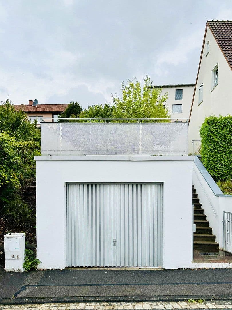 Predaj domu 122 m², pozemek 915 m², Bad Neustadt an der Saale, Bavorsko Predaj domu 122 m², pozemek 915 m², Bad Neustadt an der Saale, Bavorsko