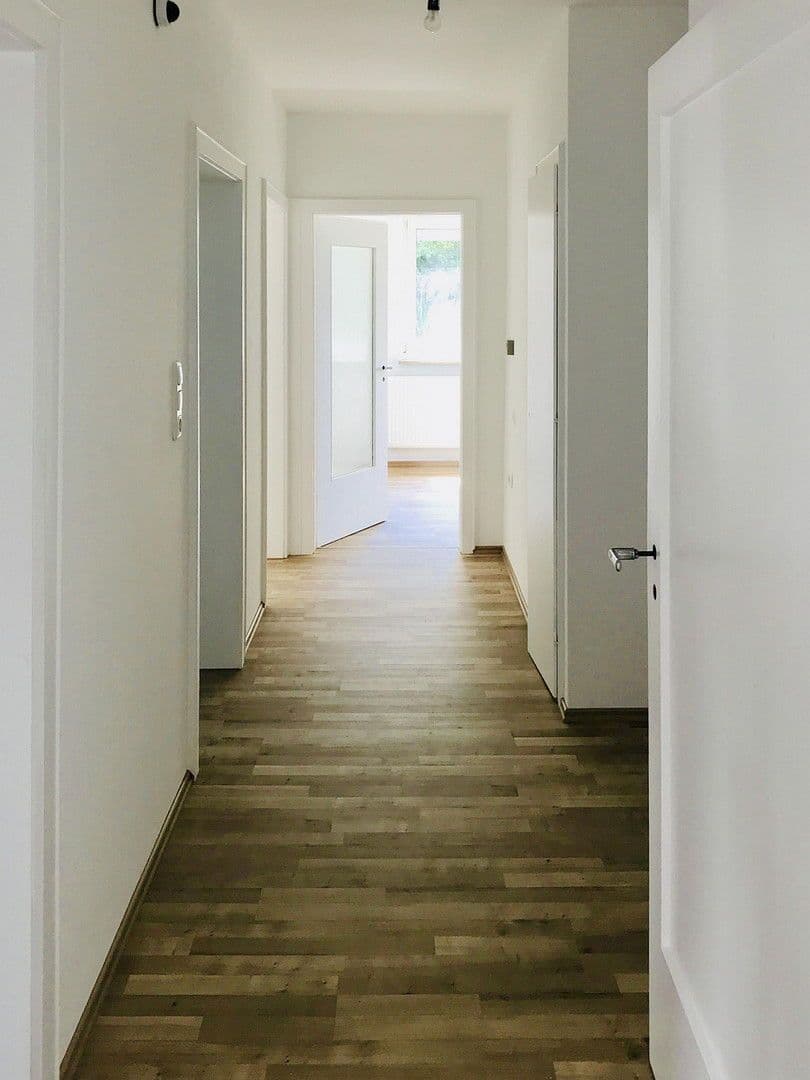 Predaj domu 122 m², pozemek 915 m², Bad Neustadt an der Saale, Bavorsko Predaj domu 122 m², pozemek 915 m², Bad Neustadt an der Saale, Bavorsko
