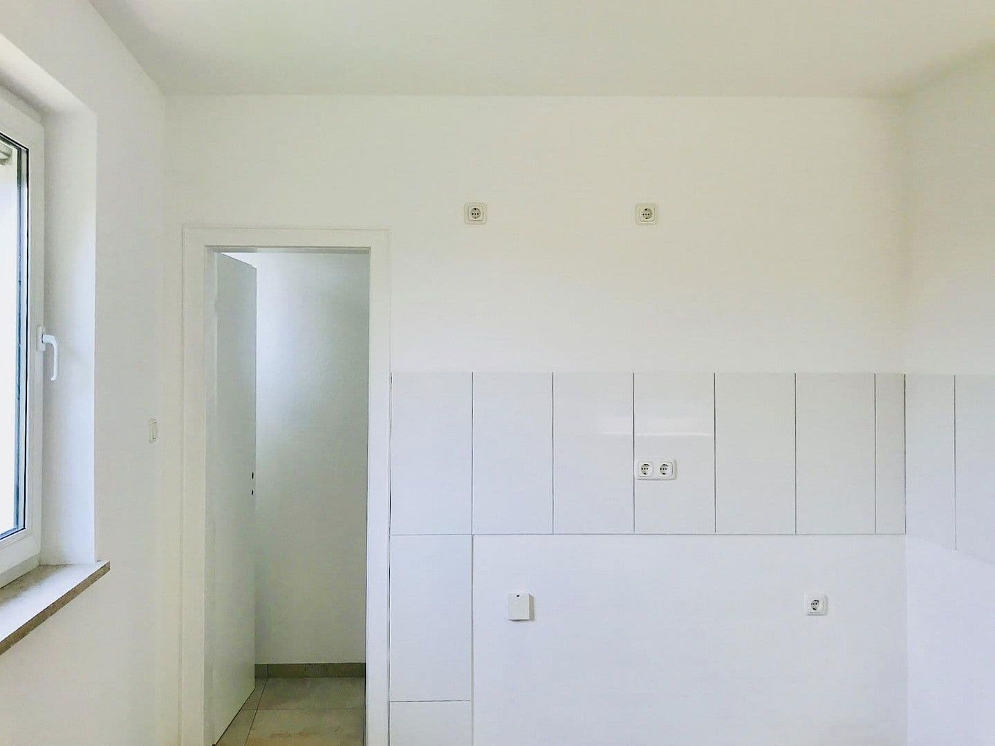 Predaj domu 122 m², pozemek 915 m², Bad Neustadt an der Saale, Bavorsko Predaj domu 122 m², pozemek 915 m², Bad Neustadt an der Saale, Bavorsko