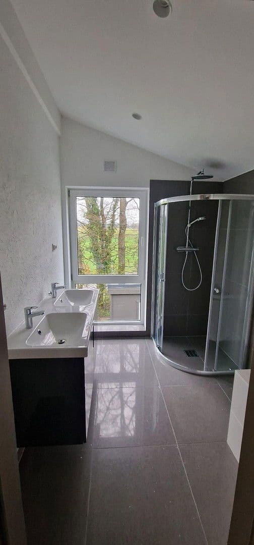 Predaj domu 150 m², pozemek 420 m², steinbergskamp 1A und 1B, Bremervörde, Dolné Sasko Predaj domu 150 m², pozemek 420 m², steinbergskamp 1A und 1B, Bremervörde, Dolné Sasko