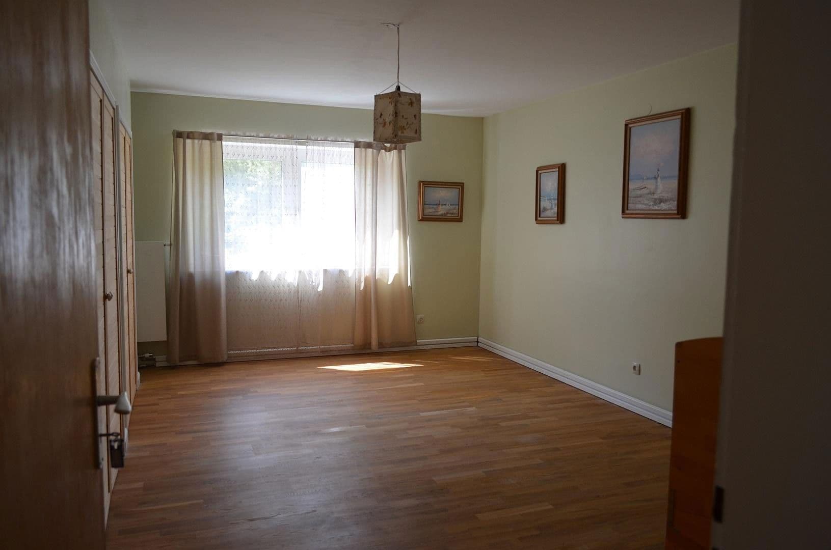 Predaj domu 250 m², pozemek 998 m², Krautgartenweg 3, Neckargemünd, Bádensko-Wurttembersko Predaj domu 250 m², pozemek 998 m², Krautgartenweg 3, Neckargemünd, Bádensko-Wurttembersko