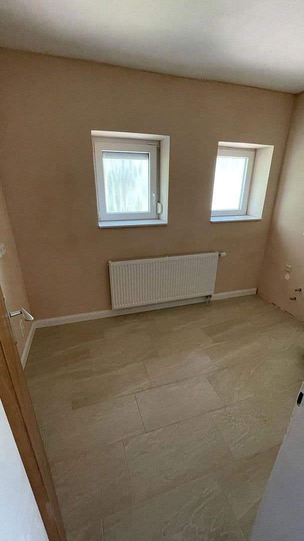 Predaj domu 250 m², pozemek 998 m², Krautgartenweg 3, Neckargemünd, Bádensko-Wurttembersko Predaj domu 250 m², pozemek 998 m², Krautgartenweg 3, Neckargemünd, Bádensko-Wurttembersko