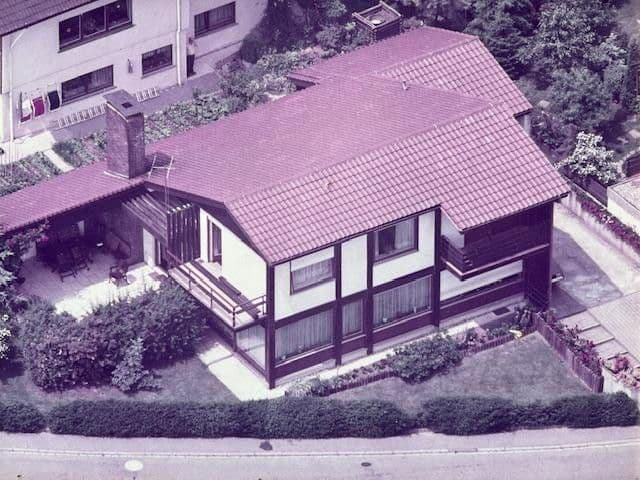 Predaj domu 175 m², pozemek 560 m², Schauinslandstr.14, Karlsbad, Bádensko-Wurttembersko Predaj domu 175 m², pozemek 560 m², Schauinslandstr.14, Karlsbad, Bádensko-Wurttembersko