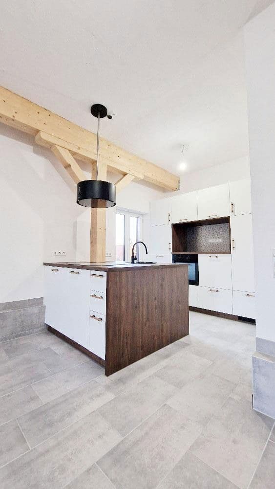 Prenájom bytu 3-izbový 127 m², Wolfsburg, Dolné Sasko Prenájom bytu 3-izbový 127 m², Wolfsburg, Dolné Sasko