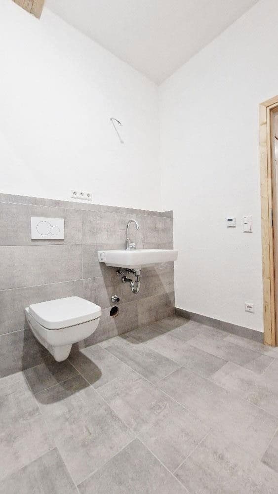 Prenájom bytu 3-izbový 127 m², Wolfsburg, Dolné Sasko Prenájom bytu 3-izbový 127 m², Wolfsburg, Dolné Sasko