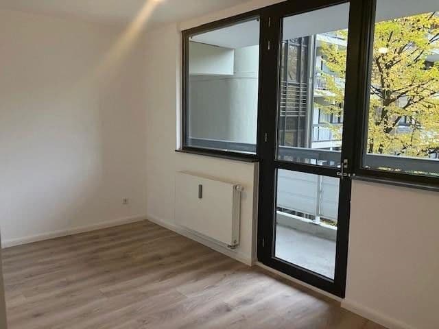 Prenájom bytu 3-izbový 98 m², Lübecker Strasse 9, Köln, Severné Porýnie - Westfálsko Prenájom bytu 3-izbový 98 m², Lübecker Strasse 9, Köln, Severné Porýnie - Westfálsko