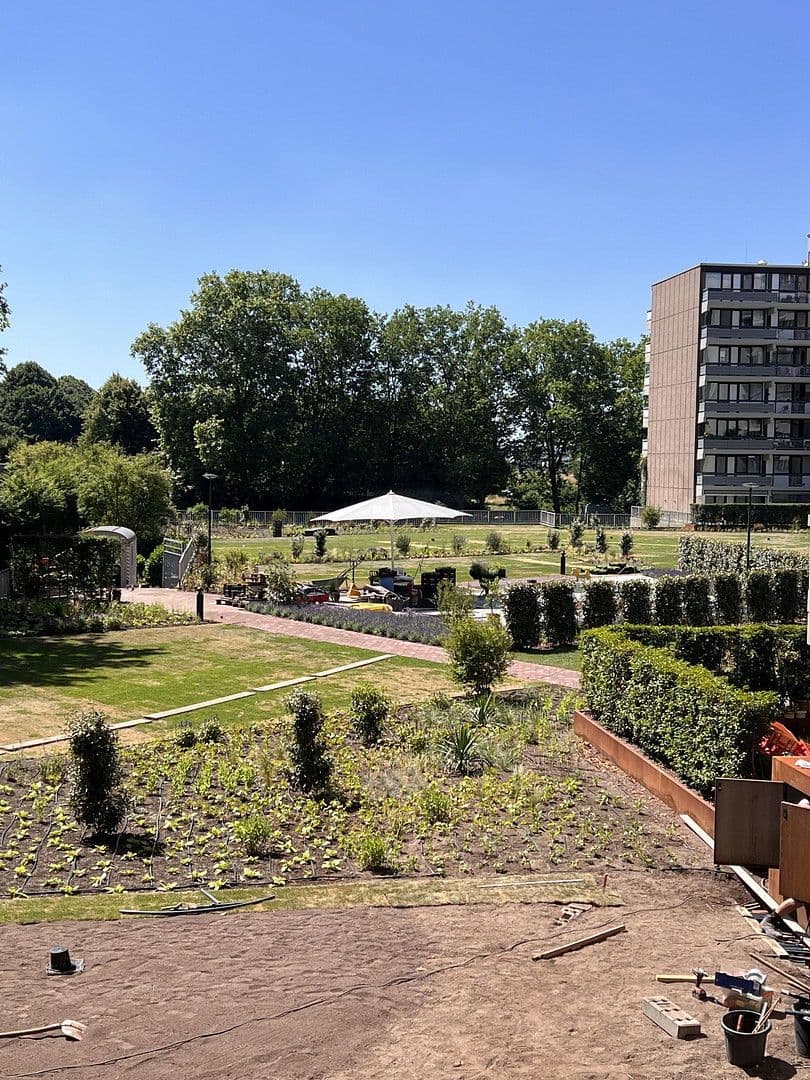 Prenájom bytu 3-izbový 98 m², Lübecker Strasse 9, Köln, Severné Porýnie - Westfálsko Prenájom bytu 3-izbový 98 m², Lübecker Strasse 9, Köln, Severné Porýnie - Westfálsko