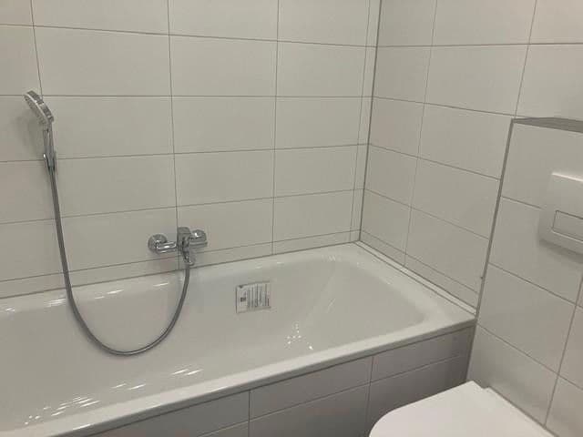 Prenájom bytu 3-izbový 98 m², Lübecker Strasse 9, Köln, Severné Porýnie - Westfálsko Prenájom bytu 3-izbový 98 m², Lübecker Strasse 9, Köln, Severné Porýnie - Westfálsko