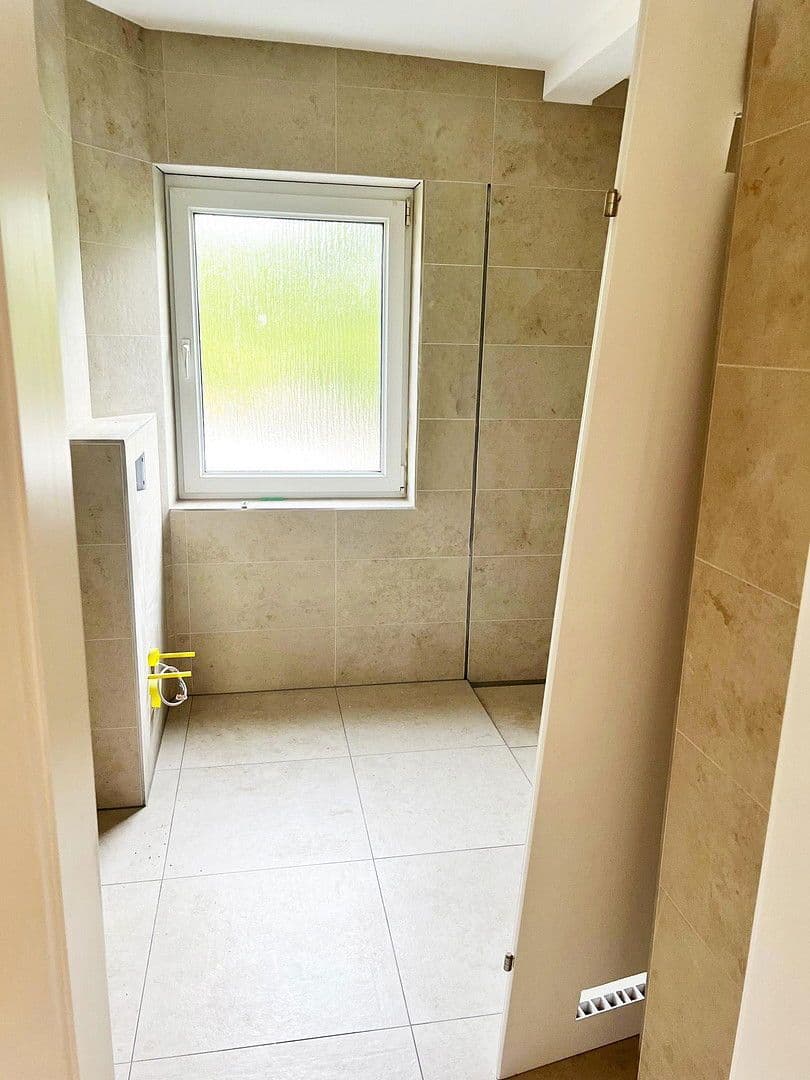 Prenájom bytu 4-izbový 88 m², Eichbrunnenweg 13, Weißenburg in Bayern, Bavorsko Prenájom bytu 4-izbový 88 m², Eichbrunnenweg 13, Weißenburg in Bayern, Bavorsko