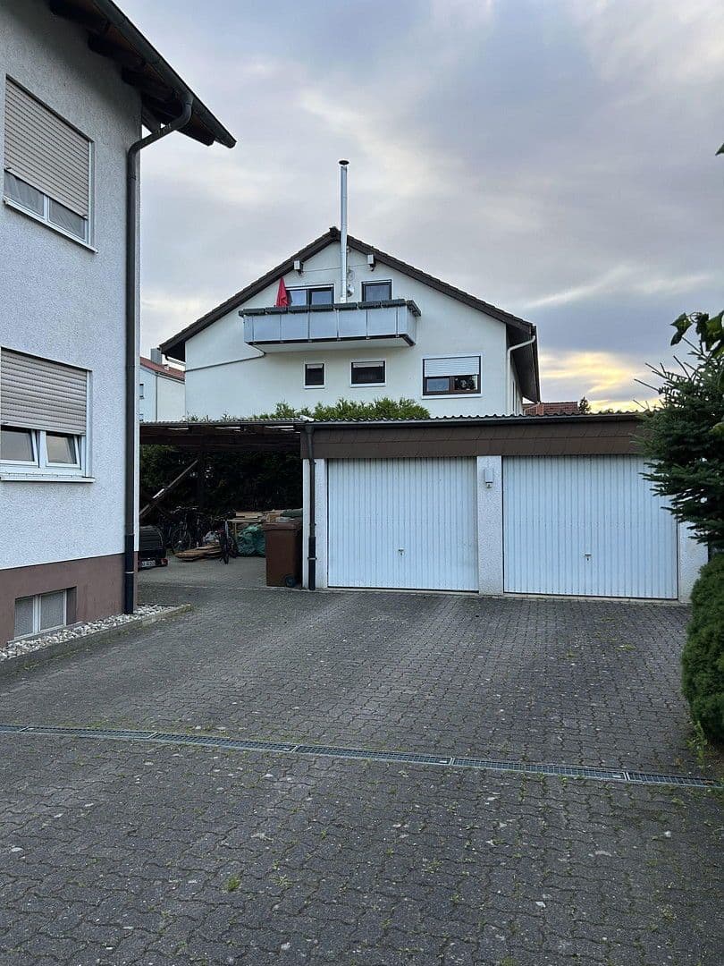 Prenájom bytu 1-izbový 33 m², Stutensee, Bádensko-Wurttembersko Prenájom bytu 1-izbový 33 m², Stutensee, Bádensko-Wurttembersko