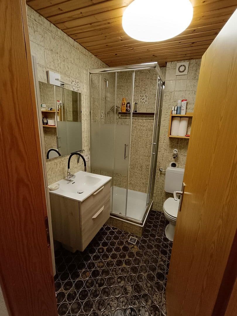 Prenájom bytu 1-izbový 30 m², Sonnenstr. 9, Oberried, Bádensko-Wurttembersko Prenájom bytu 1-izbový 30 m², Sonnenstr. 9, Oberried, Bádensko-Wurttembersko