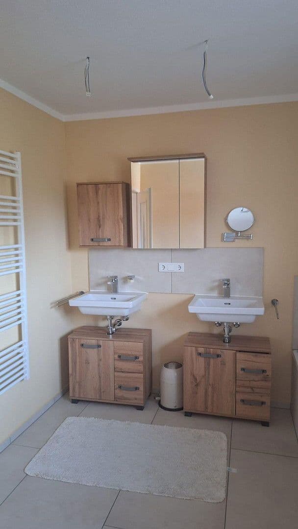 Prenájom domu 145 m², pozemek 500 m², Pfaffenhofen, Bavorsko Prenájom domu 145 m², pozemek 500 m², Pfaffenhofen, Bavorsko