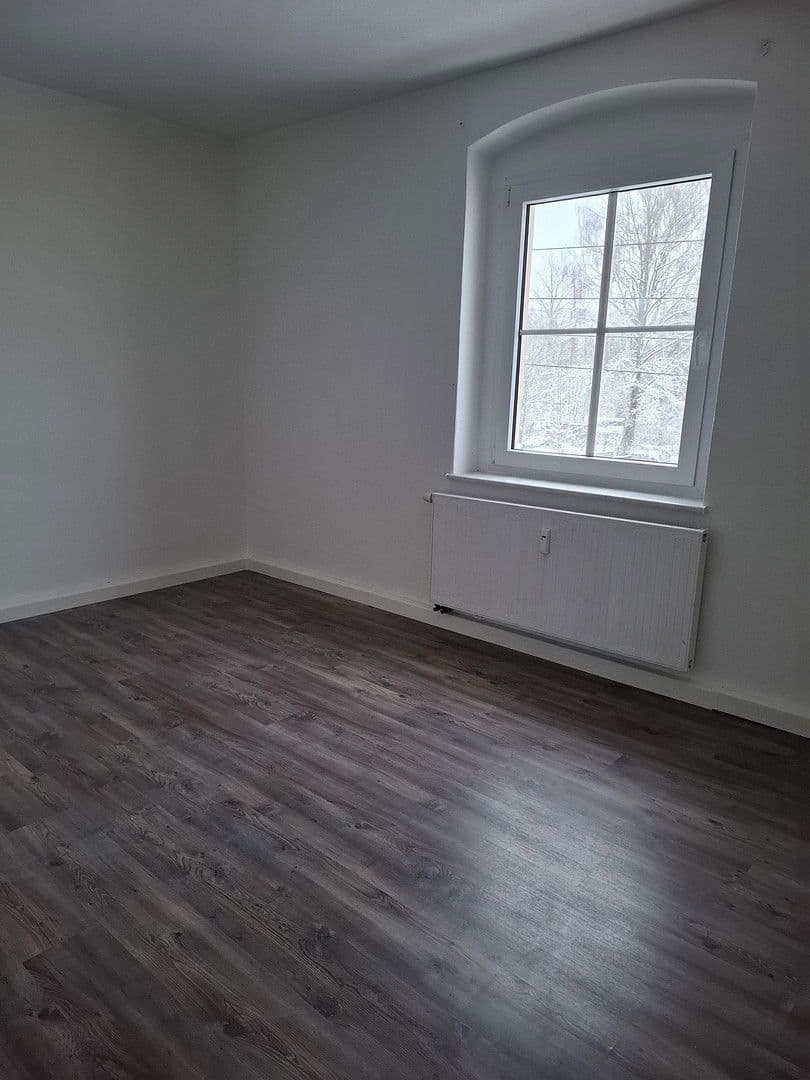 Prenájom bytu 2-izbový 59 m², Marxstr. 5, Seifhennersdorf, Sasko Prenájom bytu 2-izbový 59 m², Marxstr. 5, Seifhennersdorf, Sasko