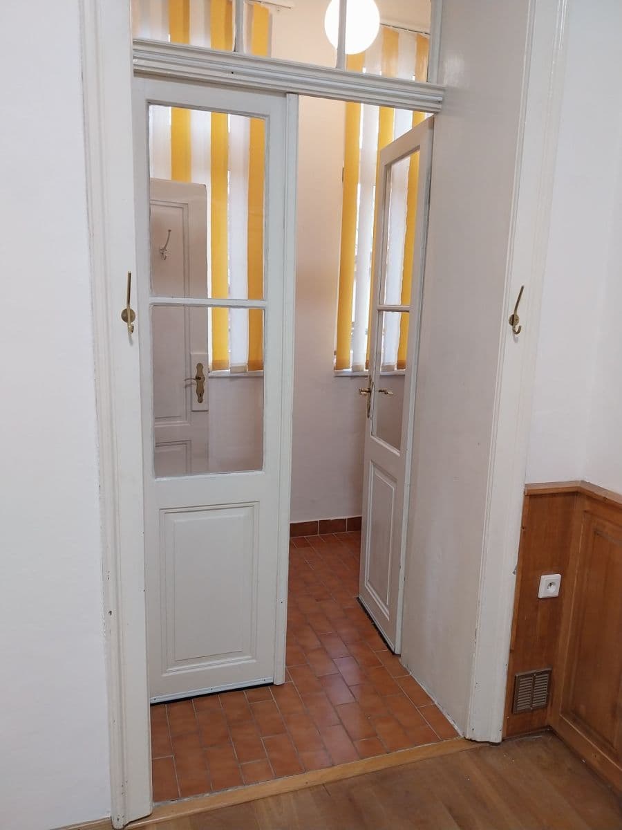 Prenájom bytu 2-izbový 50 m², Hronovická, Pardubice, Pardubický kraj Prenájom bytu 2-izbový 50 m², Hronovická, Pardubice, Pardubický kraj