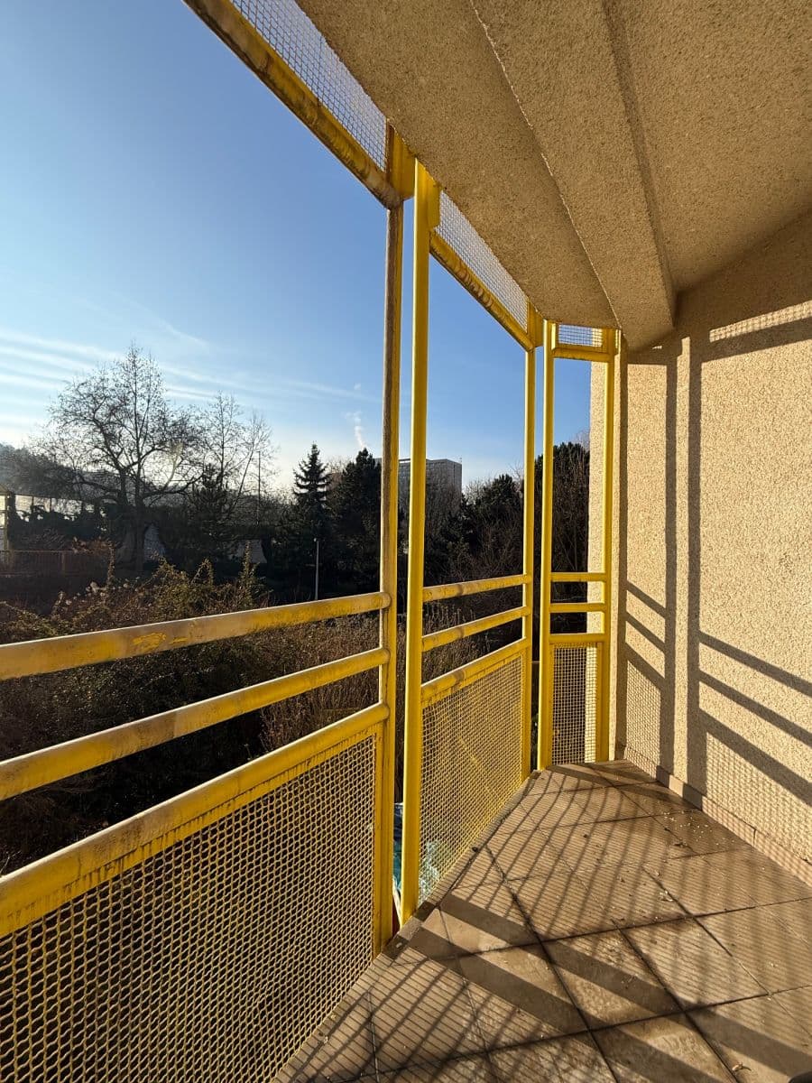 Prenájom bytu 3-izbový 77 m², Ke Dvoru, Praha, Praha Prenájom bytu 3-izbový 77 m², Ke Dvoru, Praha, Praha