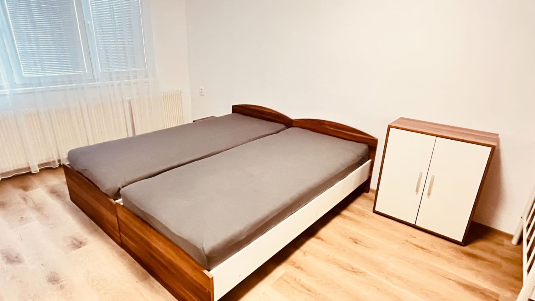 Prenájom bytu 1-izbový 40 m², Na Moklině, Praha, Praha Prenájom bytu 1-izbový 40 m², Na Moklině, Praha, Praha