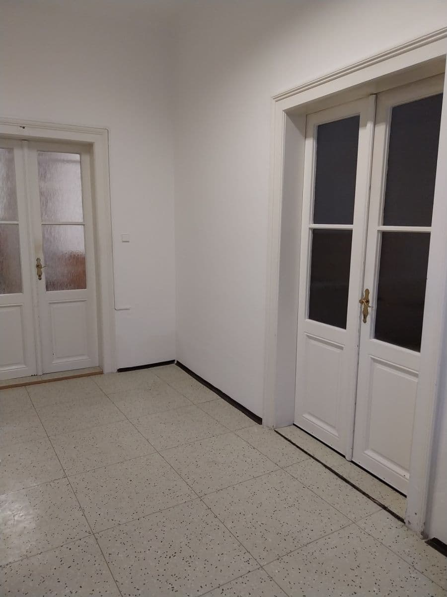 Prenájom nebytového priestoru 50 m², Hronovická, Pardubice, Pardubický kraj Prenájom nebytového priestoru 50 m², Hronovická, Pardubice, Pardubický kraj