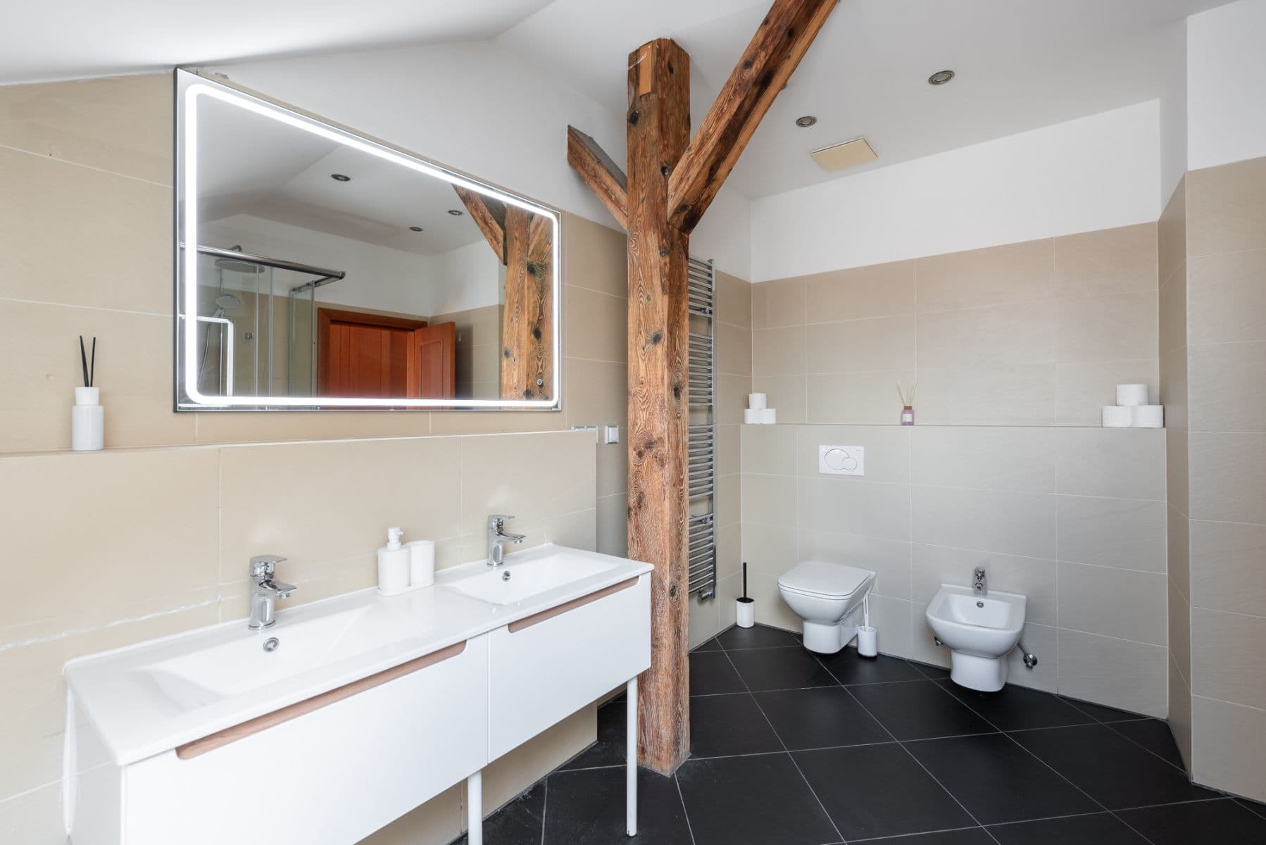 Prenájom bytu 147 m², Těšnov, Praha, Praha Prenájom bytu 147 m², Těšnov, Praha, Praha