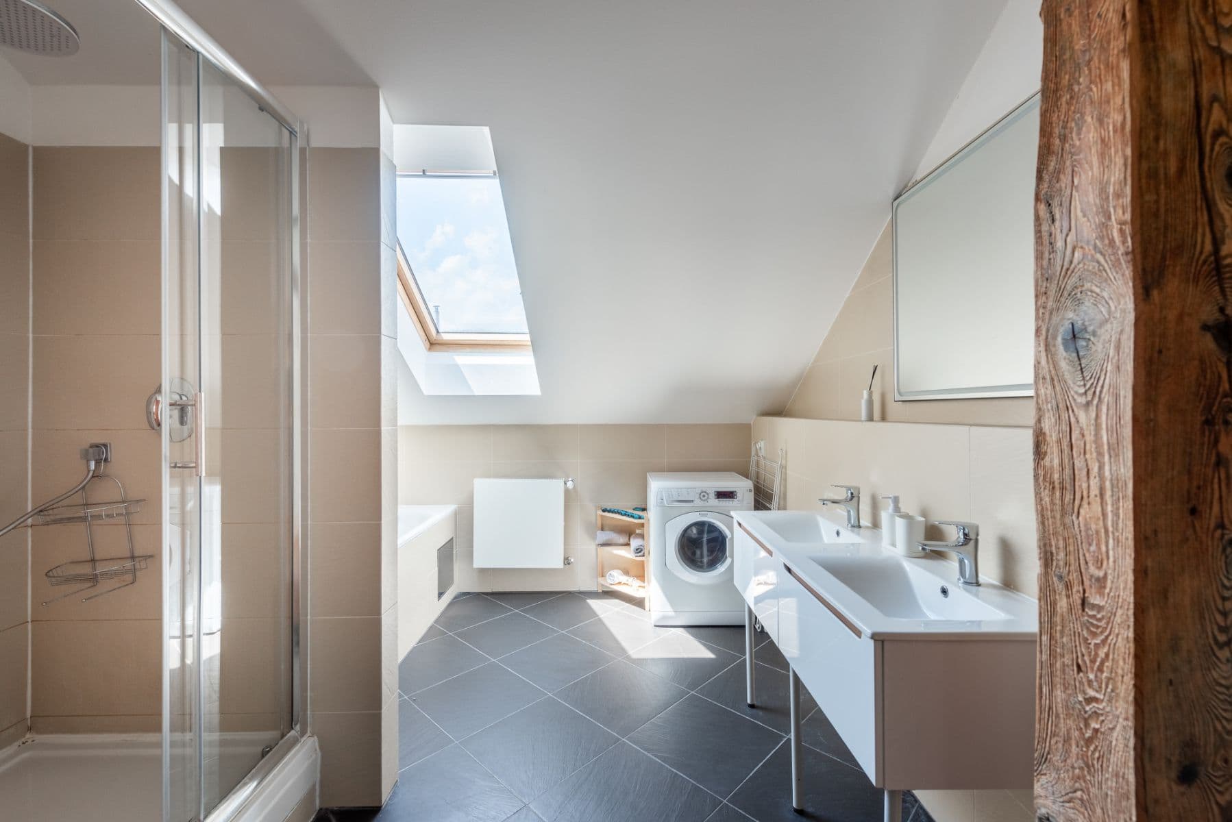 Prenájom bytu 147 m², Těšnov, Praha, Praha Prenájom bytu 147 m², Těšnov, Praha, Praha