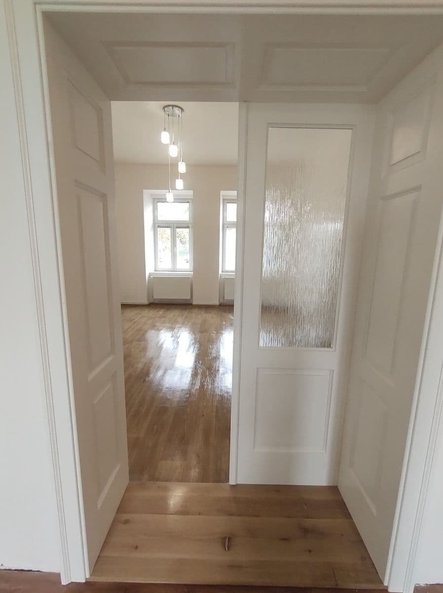 Prenájom bytu 2-izbový 75 m², Nádražní, Litoměřice, Ústecký kraj Prenájom bytu 2-izbový 75 m², Nádražní, Litoměřice, Ústecký kraj