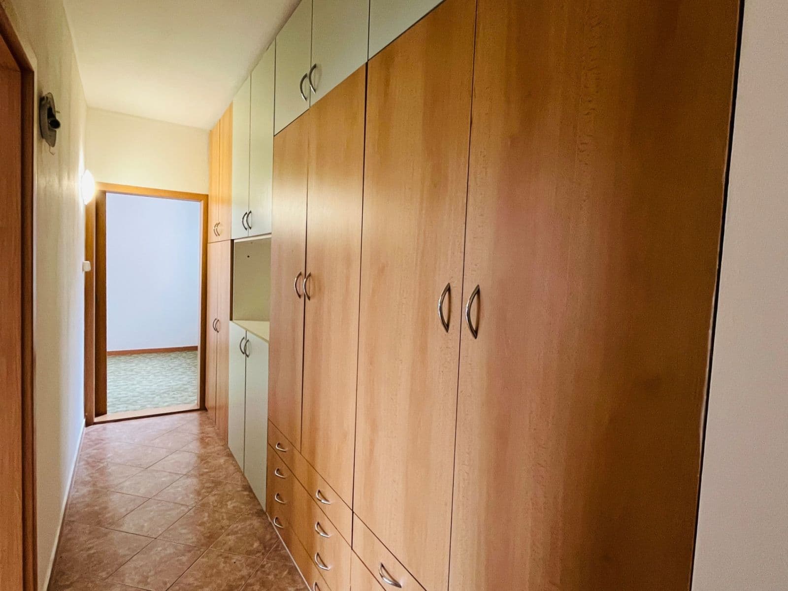 Predaj bytu 4-izbový 74 m², Trnkova, Olomouc, Olomoucký kraj Predaj bytu 4-izbový 74 m², Trnkova, Olomouc, Olomoucký kraj