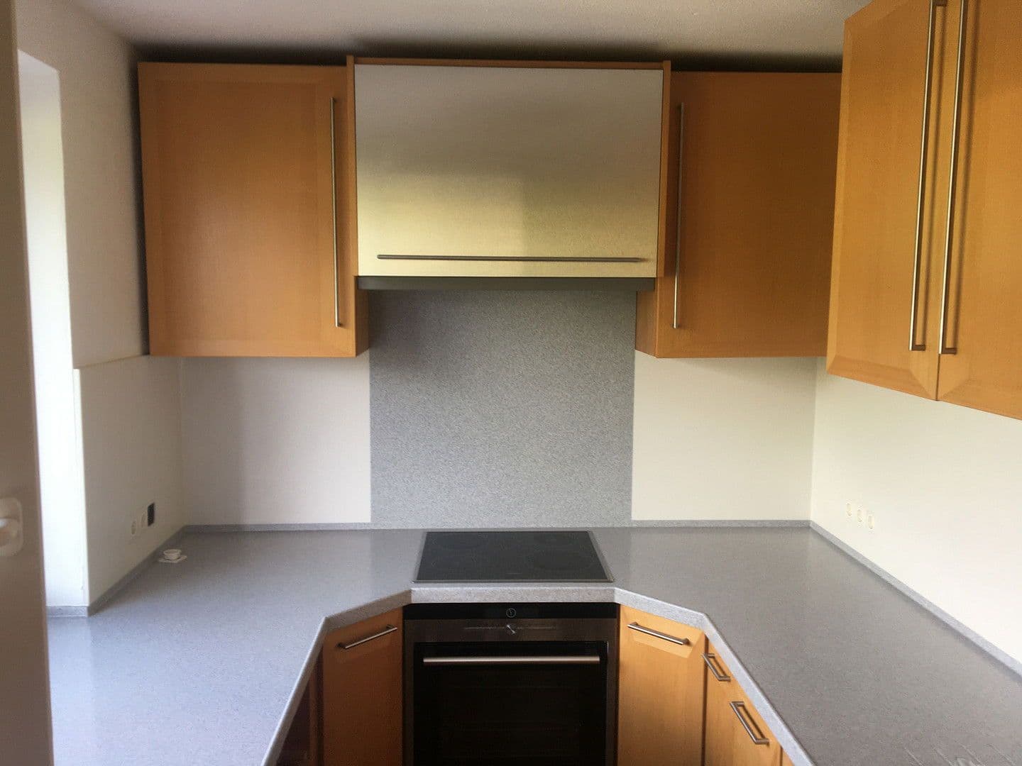 Prenájom bytu 2-izbový 86 m², München, Bavorsko Prenájom bytu 2-izbový 86 m², München, Bavorsko