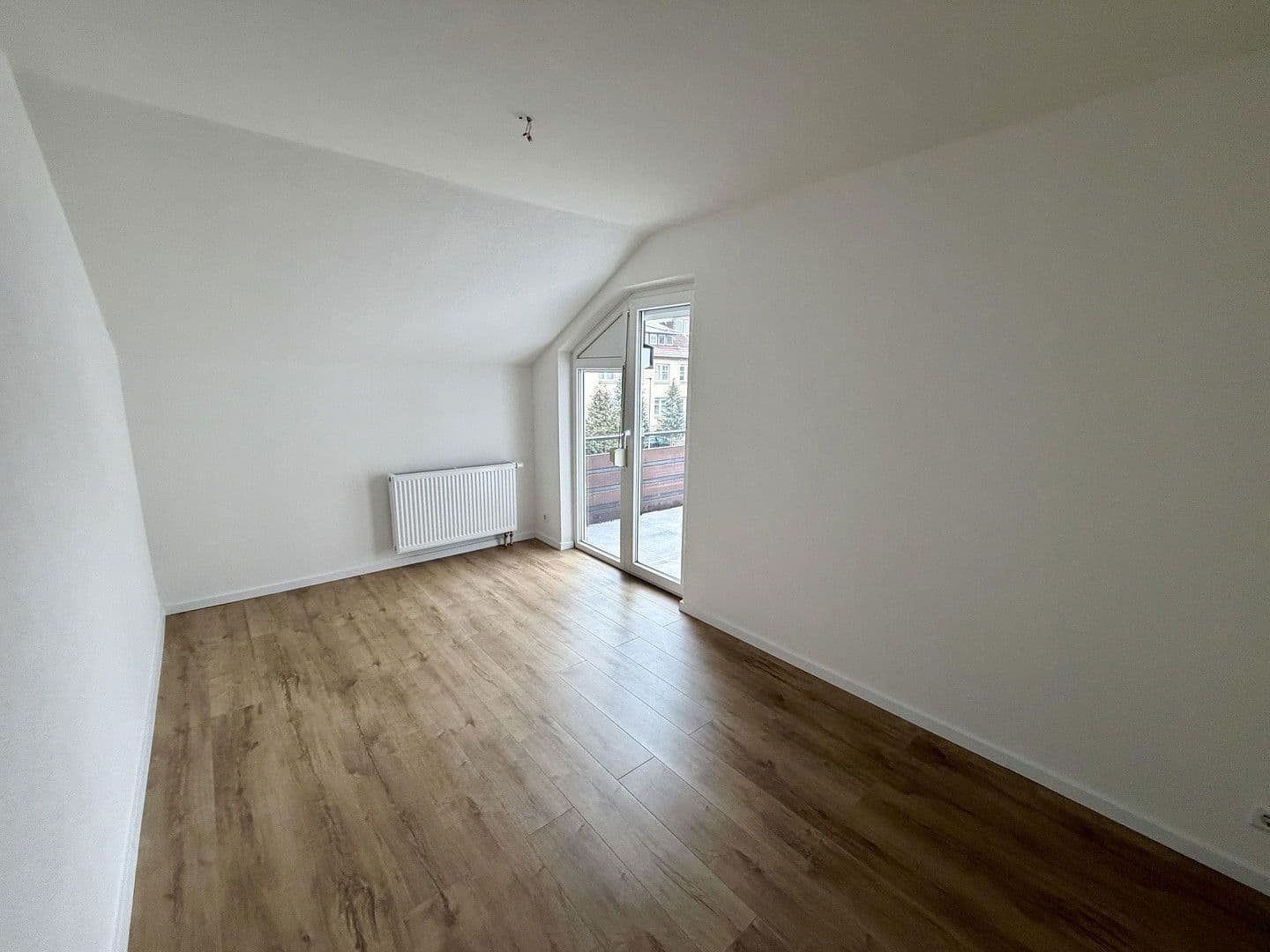 Predaj domu 108 m², pozemek 249 m², Balingen, Bádensko-Wurttembersko Predaj domu 108 m², pozemek 249 m², Balingen, Bádensko-Wurttembersko