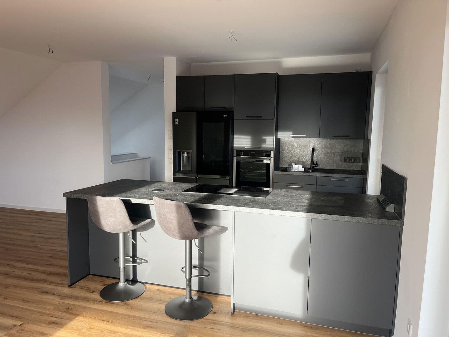 Prenájom bytu 3-izbový 114 m², Fliederweg 1, Espenau, Hesensko Prenájom bytu 3-izbový 114 m², Fliederweg 1, Espenau, Hesensko