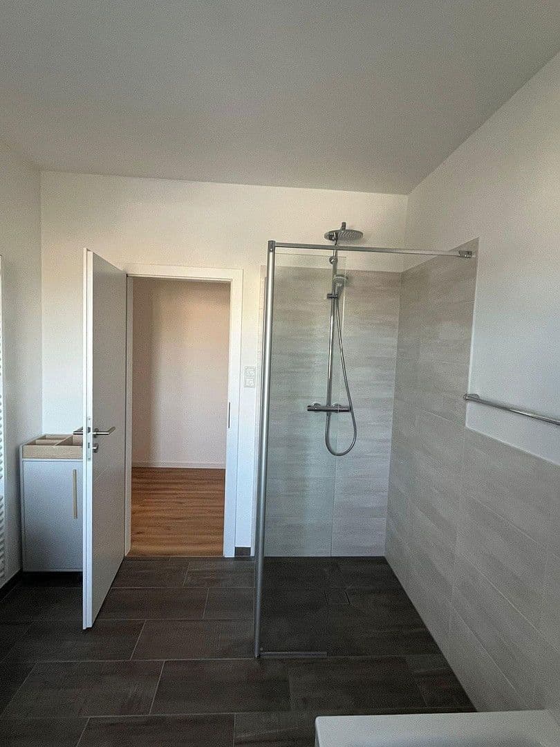 Prenájom bytu 3-izbový 114 m², Fliederweg 1, Espenau, Hesensko Prenájom bytu 3-izbový 114 m², Fliederweg 1, Espenau, Hesensko