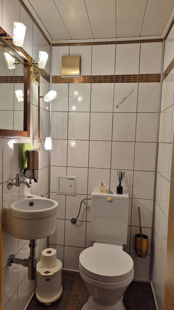 Predaj domu 210 m², pozemek 480 m², Ringstr., 9, Remshalden, Bádensko-Wurttembersko Predaj domu 210 m², pozemek 480 m², Ringstr., 9, Remshalden, Bádensko-Wurttembersko