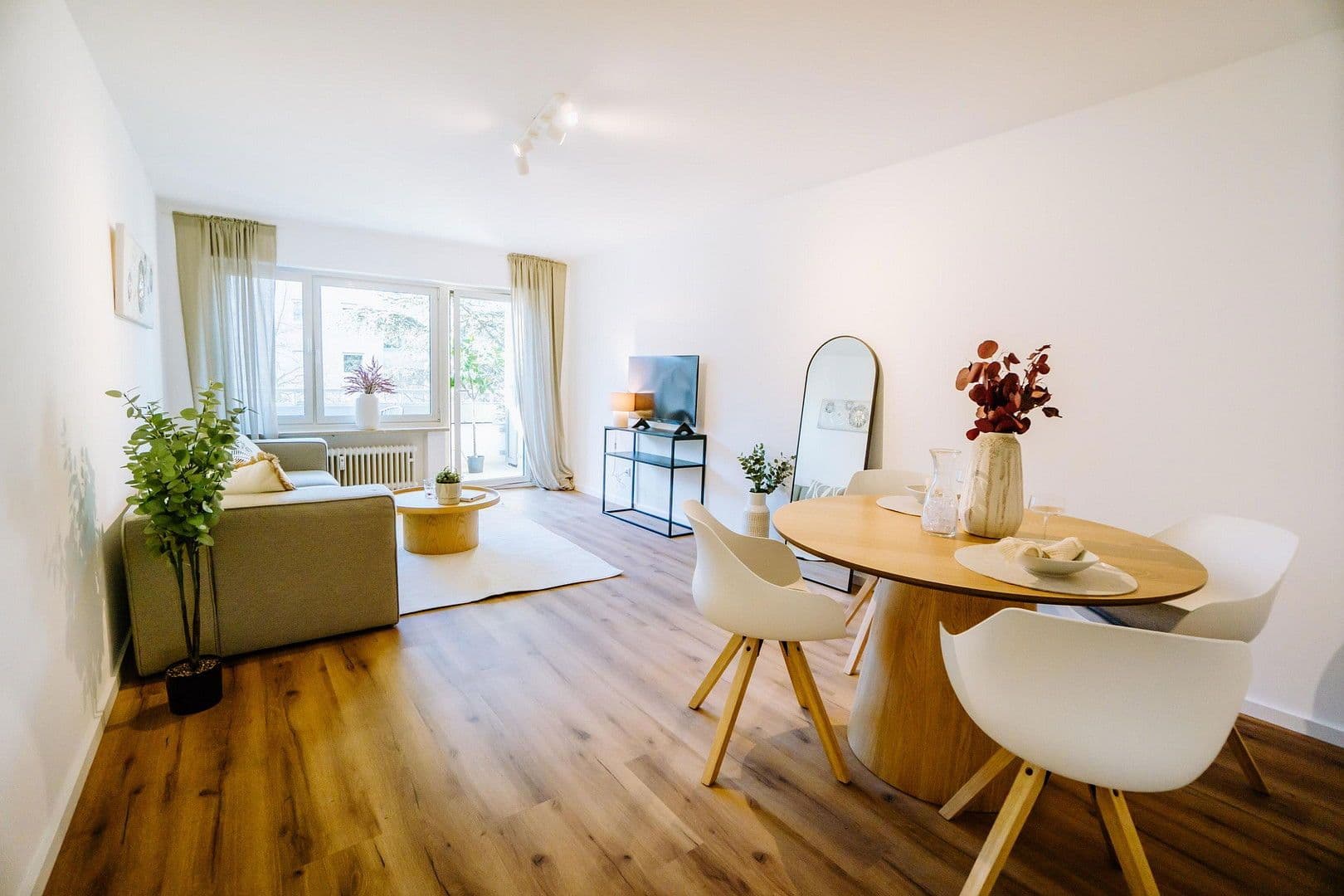 Predaj bytu 2-izbový 67 m², Fürstenfeldbruck, Bavorsko Predaj bytu 2-izbový 67 m², Fürstenfeldbruck, Bavorsko