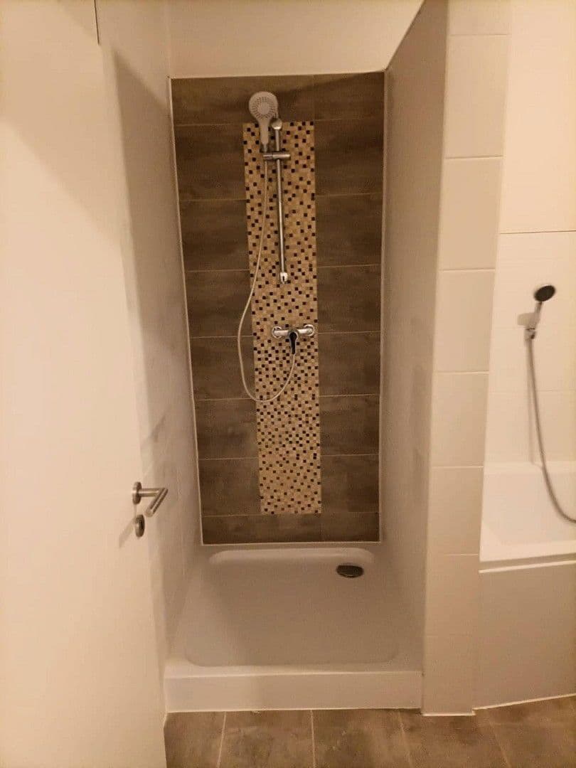 Prenájom bytu 3-izbový 75 m², Käthe-Kollwitz-Str. 17, Apolda, Durínsko Prenájom bytu 3-izbový 75 m², Käthe-Kollwitz-Str. 17, Apolda, Durínsko