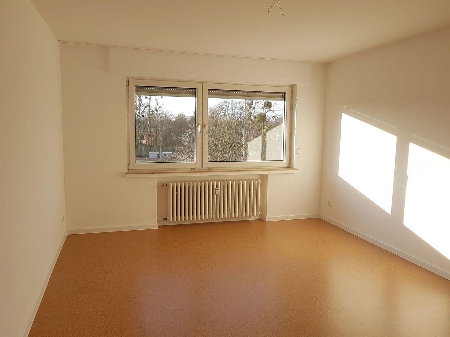 Prenájom bytu 3-izbový 80 m², Bonn, Severné Porýnie - Westfálsko Prenájom bytu 3-izbový 80 m², Bonn, Severné Porýnie - Westfálsko