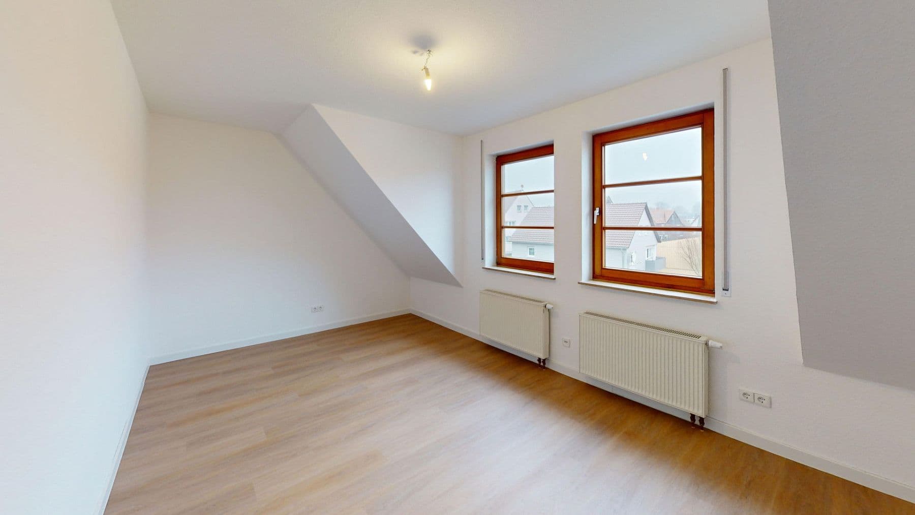 Prenájom bytu 3-izbový 94 m², Gartenstr. 2, Pfalzgrafenweiler, Bádensko-Wurttembersko Prenájom bytu 3-izbový 94 m², Gartenstr. 2, Pfalzgrafenweiler, Bádensko-Wurttembersko