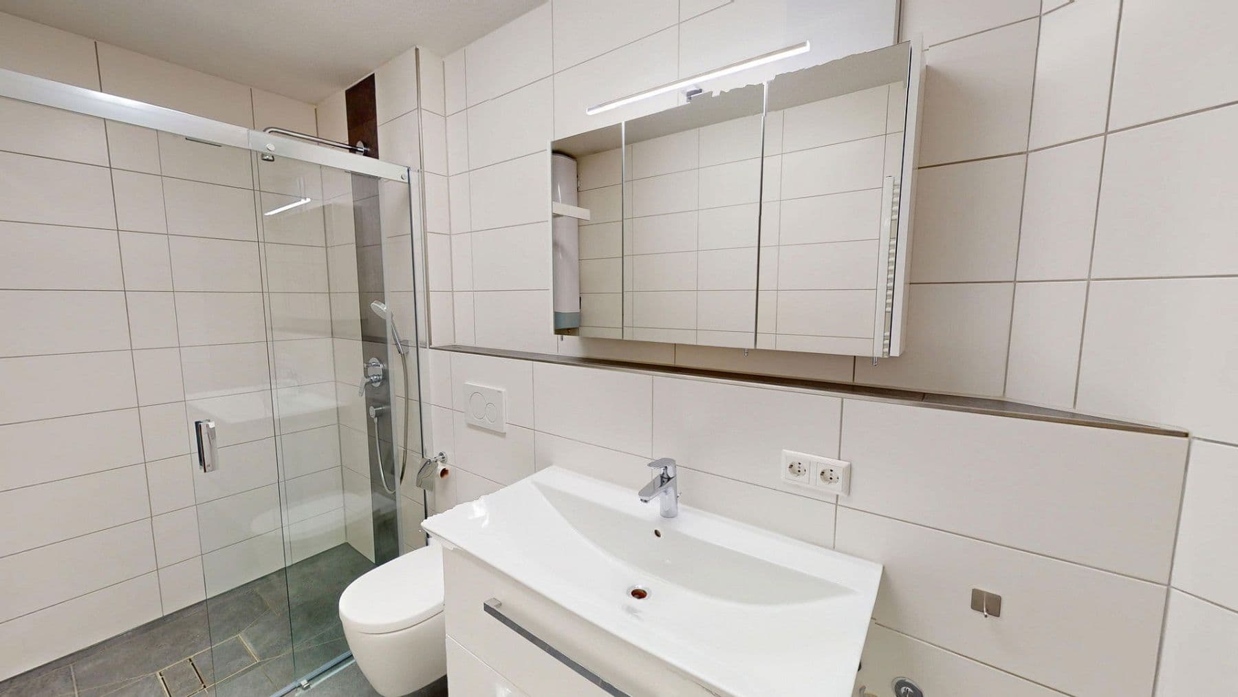 Prenájom bytu 3-izbový 94 m², Gartenstr. 2, Pfalzgrafenweiler, Bádensko-Wurttembersko Prenájom bytu 3-izbový 94 m², Gartenstr. 2, Pfalzgrafenweiler, Bádensko-Wurttembersko