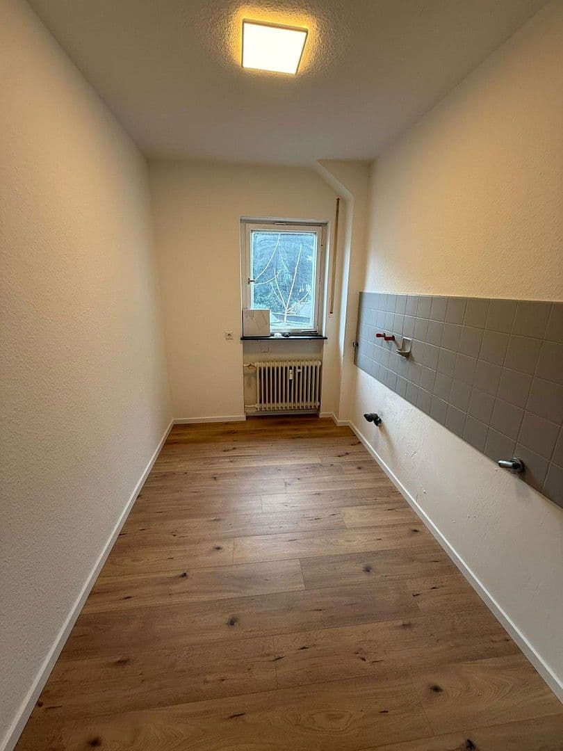 Prenájom bytu 2-izbový 60 m², Peter Henlein Straße 78, Nürnberg, Bavorsko Prenájom bytu 2-izbový 60 m², Peter Henlein Straße 78, Nürnberg, Bavorsko