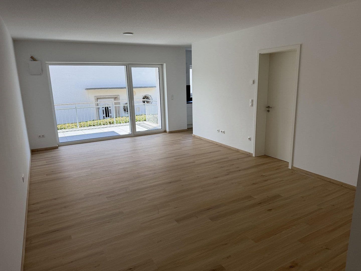 Prenájom bytu 3-izbový 77 m², Im Rudolfsgarten 3, Dierdorf, Porýnie-Falcko Prenájom bytu 3-izbový 77 m², Im Rudolfsgarten 3, Dierdorf, Porýnie-Falcko