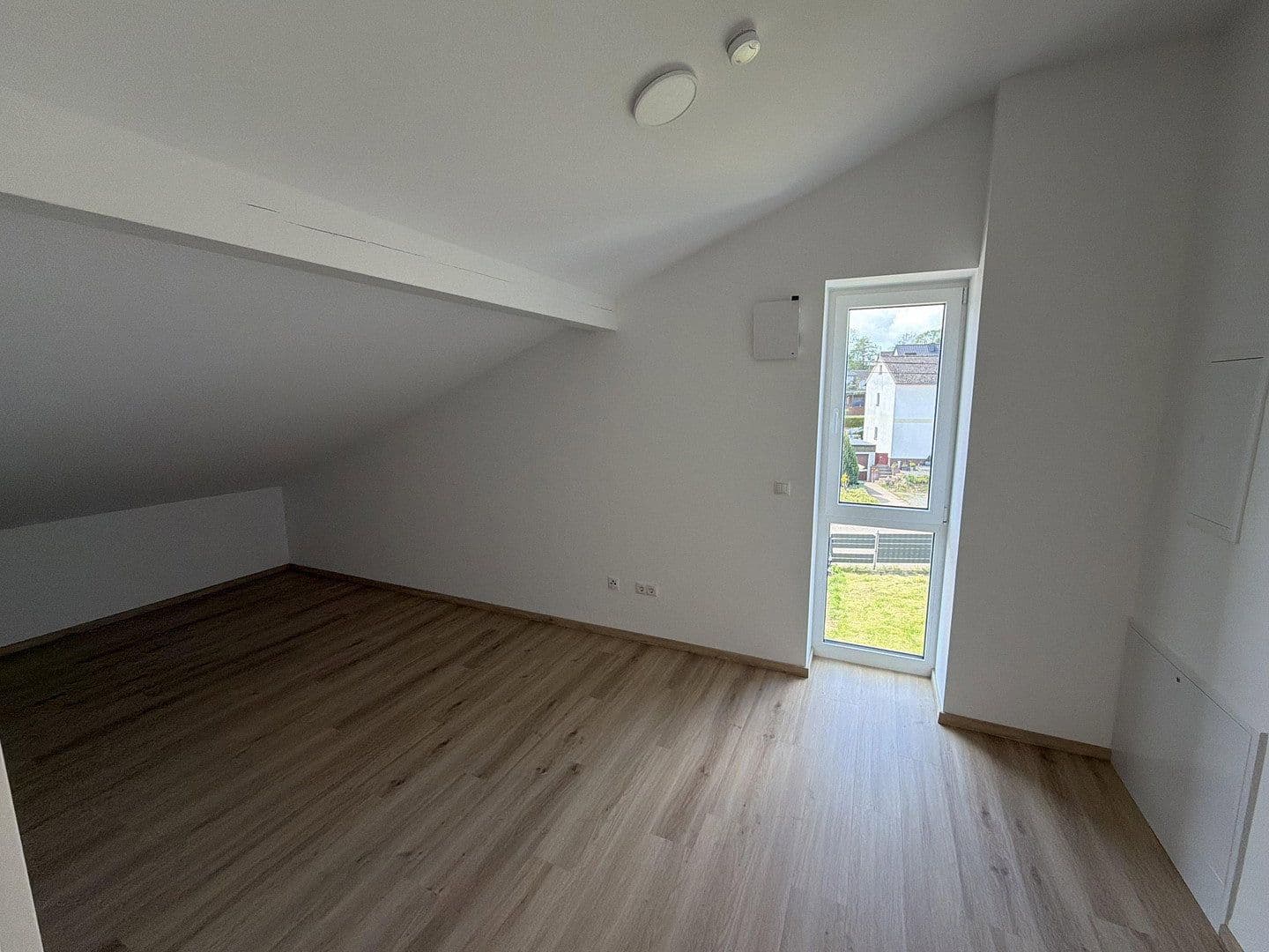 Prenájom bytu 3-izbový 77 m², Im Rudolfsgarten 3, Dierdorf, Porýnie-Falcko Prenájom bytu 3-izbový 77 m², Im Rudolfsgarten 3, Dierdorf, Porýnie-Falcko